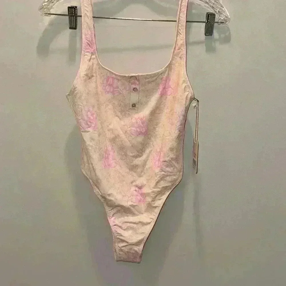 Frankie’s Bikinis New With Tags